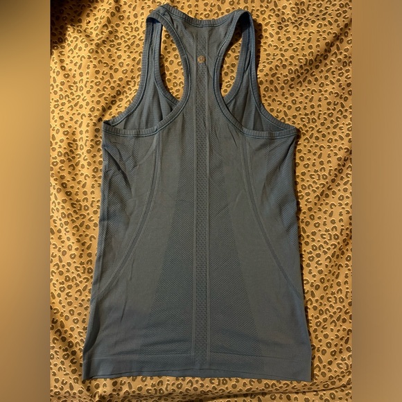 Lululemon swiftly tech tank - Picture 4 of 5